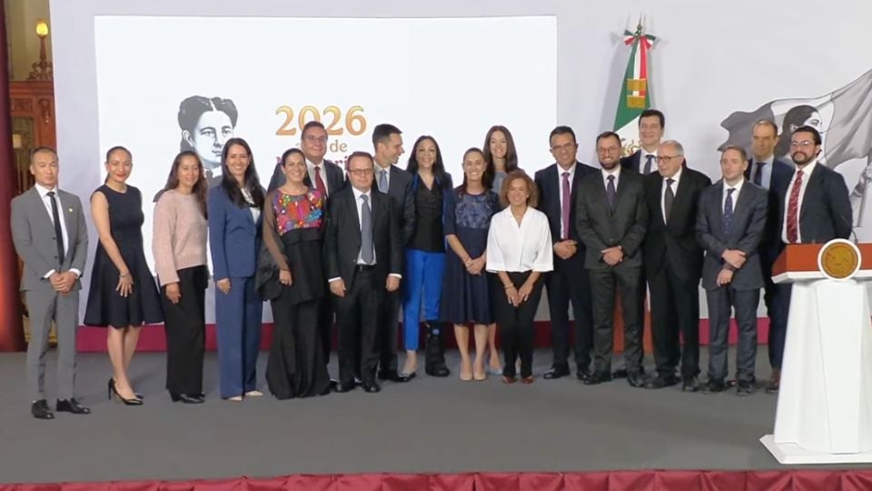 Gobierno de Sheinbaum anuncia la inversión de 21 mil millones de pesos de la industria farmacéutica